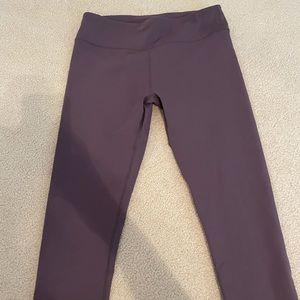 Fabletics Salar Capri leggings! BRAND NEW